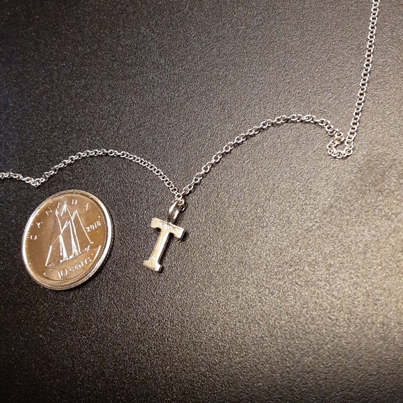 10K white gold and diamond necklace - Picture 3 of 6